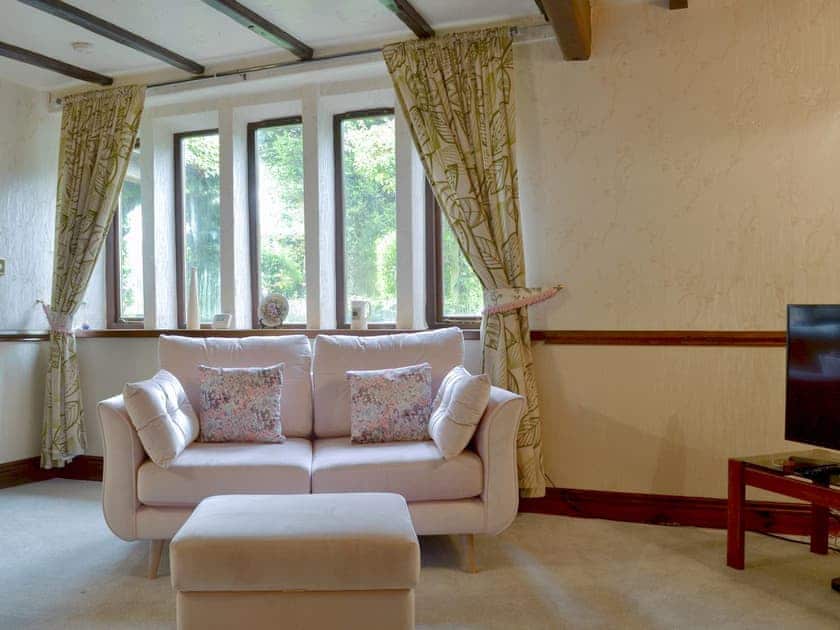 Spacious living room | Wisteria Cottage - Law Farm Cottages, Southowram, near Halifax