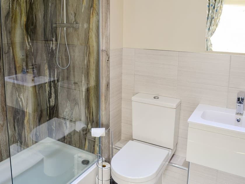En-suite shower room | Harbourside House, Whitby