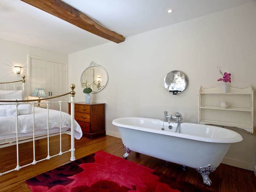 Double bedroom | Durbaville - Greenwood Grange Cottages, Higher Bockhampton, near Dorchester