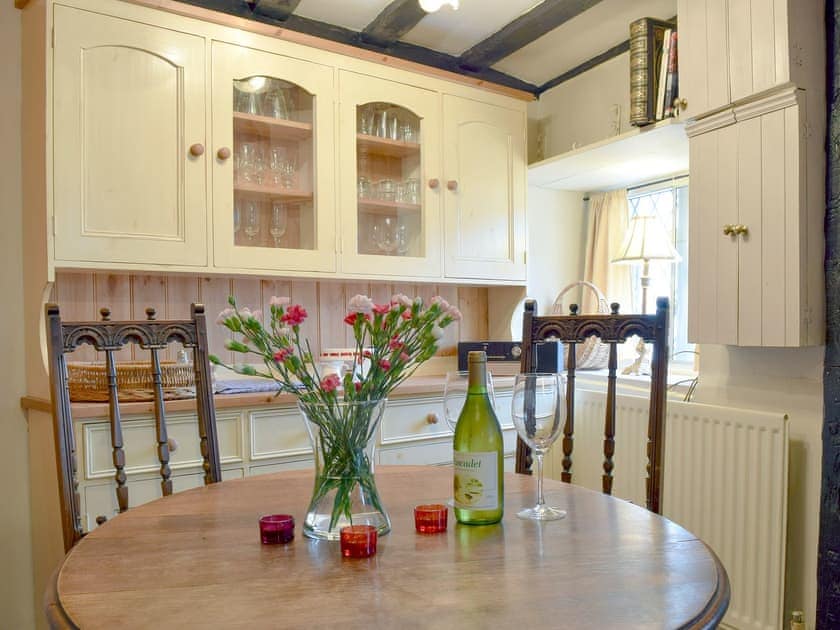 Charming dining area | Rebecca’s Cottage - Richmond and Rebecca’s Cottages, Welton