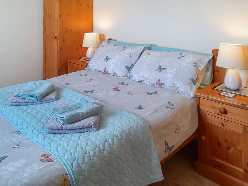 Welcoming double bedded room | Cowdea 2, Bettiscombe