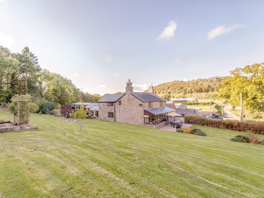 Large enclosed garden | Rhiew Banc, Bwlch-y-ffridd, near Newtown