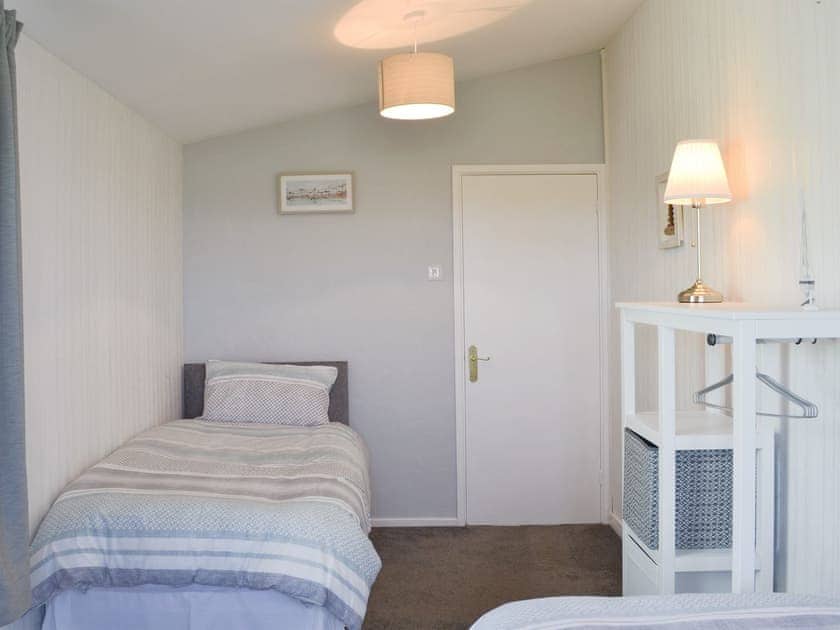 Well presented twin bedroom | Coles Retreat, Anderby Creek, near Skegness