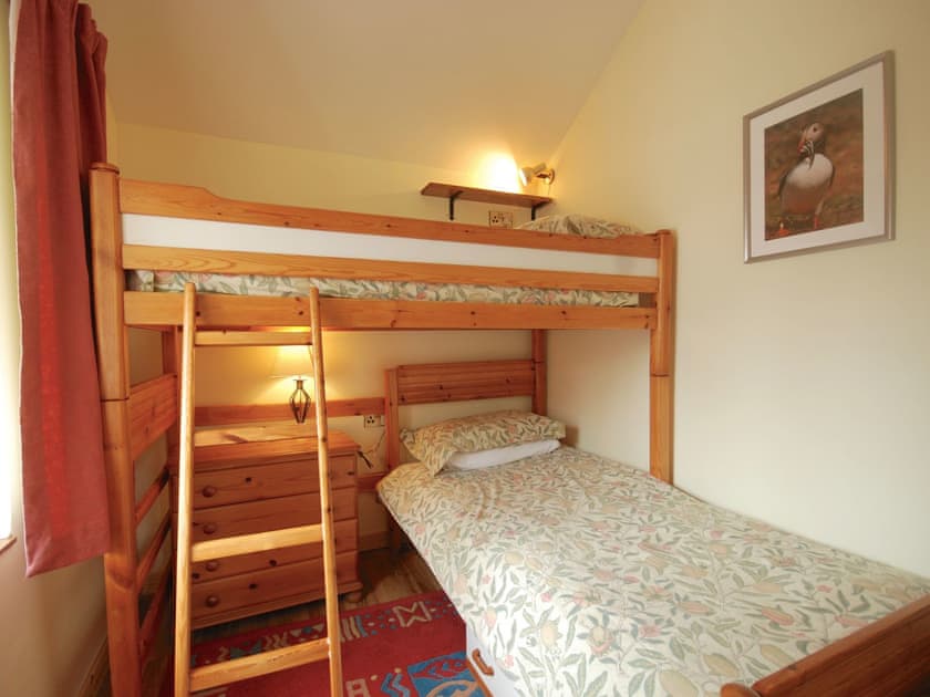 Comfortable bunk bedroom | Holly Cottage - Bonawe House, Taynuilt, near Oban