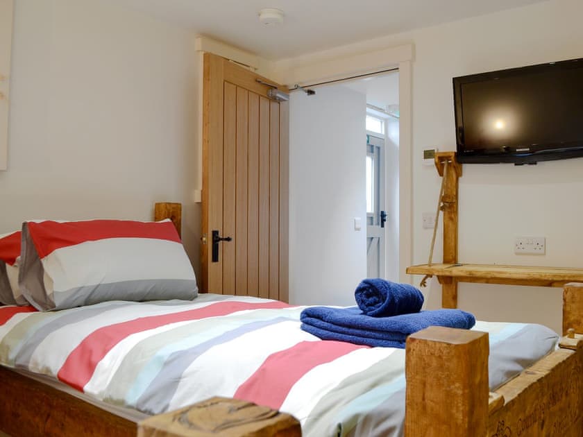 Attractive twin bedroom | ’Ay Up - Dringhoe Hall Cottages - Dringhoe Hall Cottages, Driffield, near Bridlington
