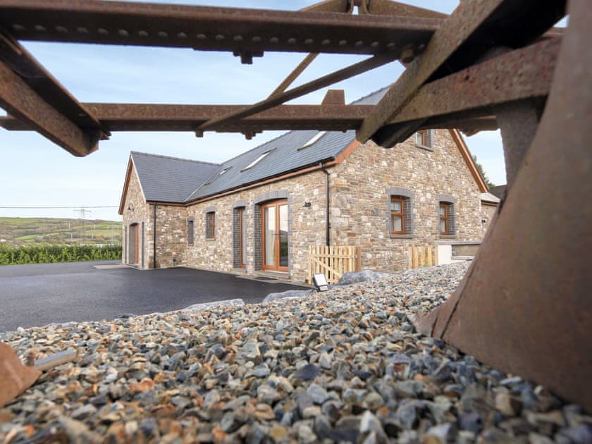 Charming property | Y Beudy Bach, Pontyberem, near Kidwelly