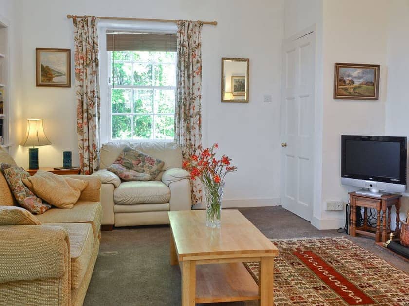 Comfortable living room | Gilmilnscroft Estate - Gilmilnscroft Gatehouse - Gilminscroft Estate, Sorn, near Ayr