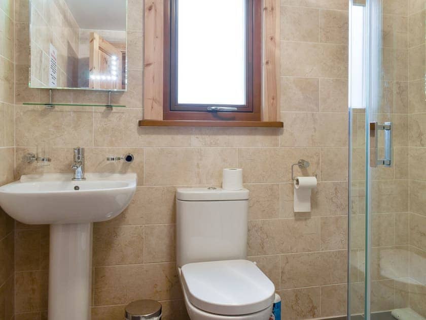 Shower room | Alpine - Viaduct Fisheries, Somerton