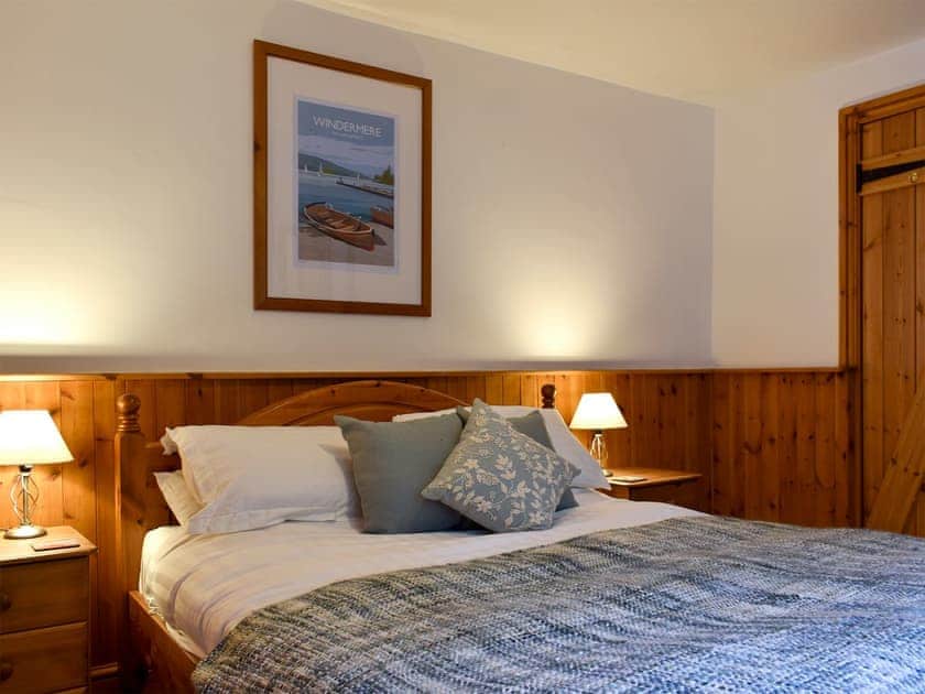 Relaxing bedroom with kingsize bed | Bell Hill Cottage, Lindale, near Grange-over-Sands