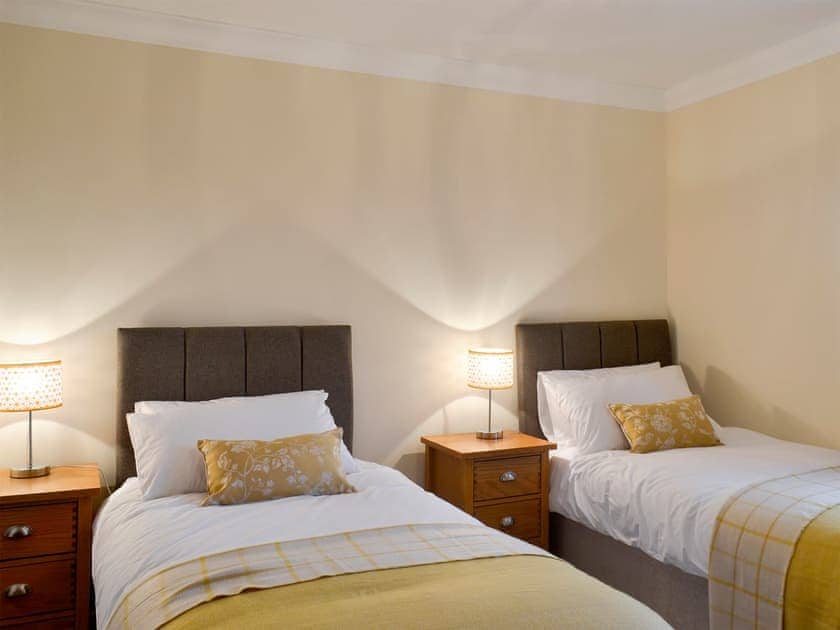 Twin bedroom | Wheatfield House, Kilmaurs, near Kilmarnock