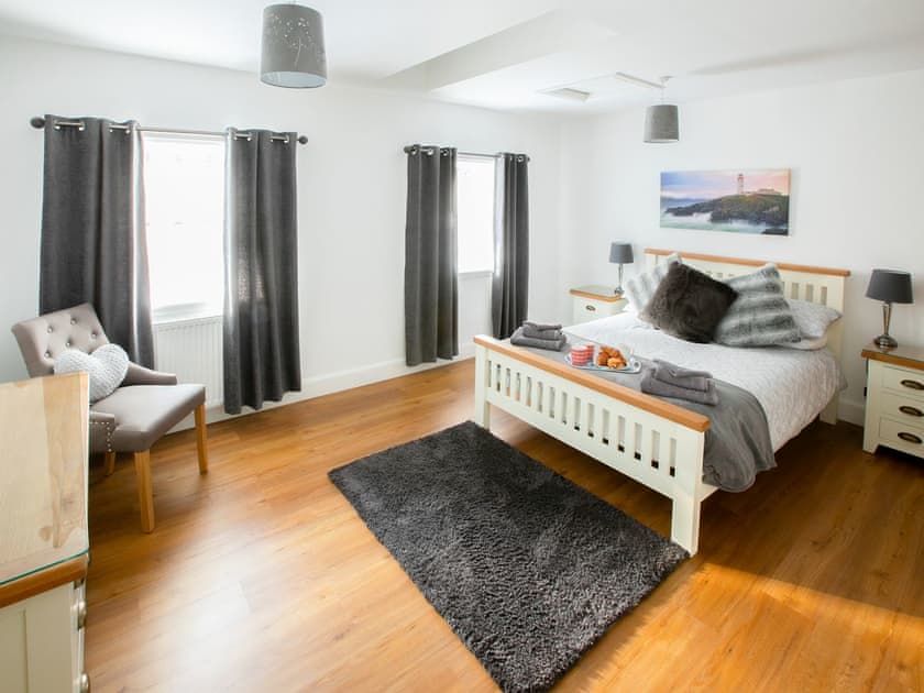 Comfortable double bedroom | Rossie Cottage, Auchterarder, near Gleneagles Village