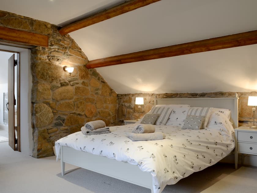 King size Master bedroom  | Clawdd Gwyn, Trefriw, near Llanrwst