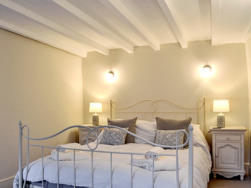 Spacious king bedroom  | Clawdd Gwyn, Trefriw, near Llanrwst