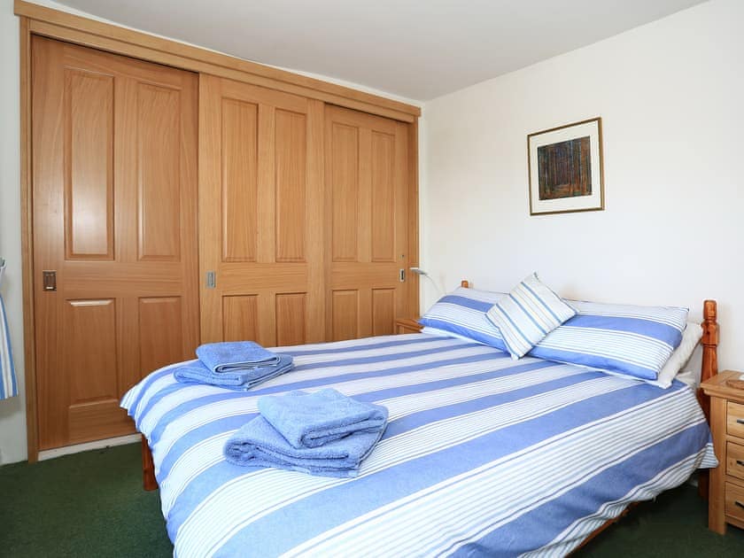 Warm and welcoming double bedroom | Ivy Cottage, Giggleswick near Settle