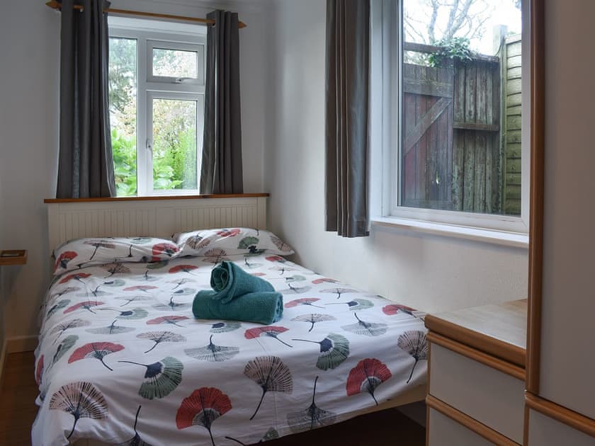 Double bedroom | Prince Croft Annexe - Mount Hawke Holiday Bungalows, Mount Hawke, near Redruth