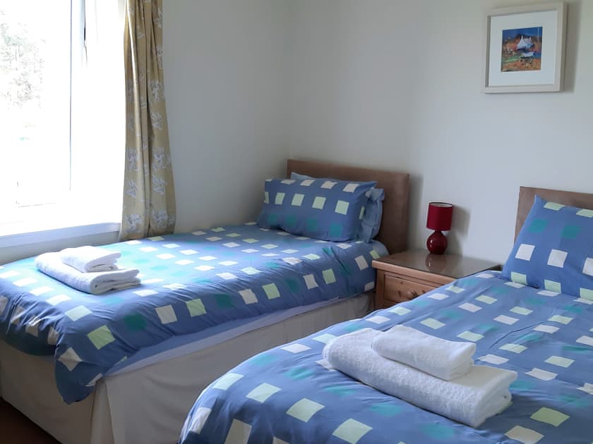 Welcoming twin bedded room | Degnish Farmhouse, Kilmelford, near Oban