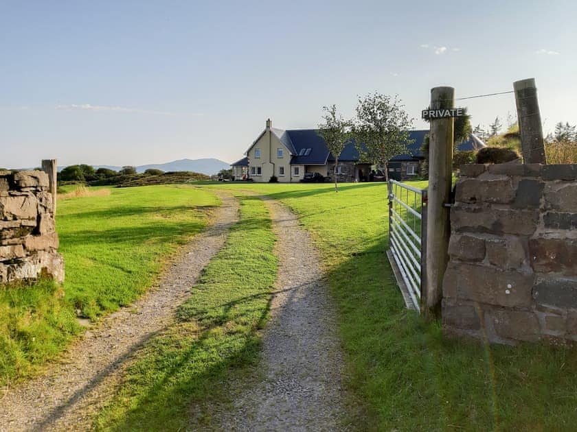Private grassy driveway | Degnish Farmhouse, Kilmelford, near Oban