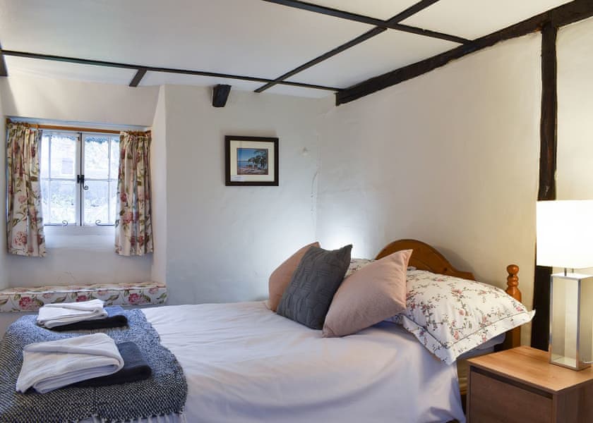 Preaceful double bedded room | Yew Tree Cottage, Farnham, near Blandford Forum