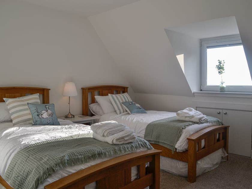 Twin bedroom | Rosie’s Cottage, Near Lochwinnoch