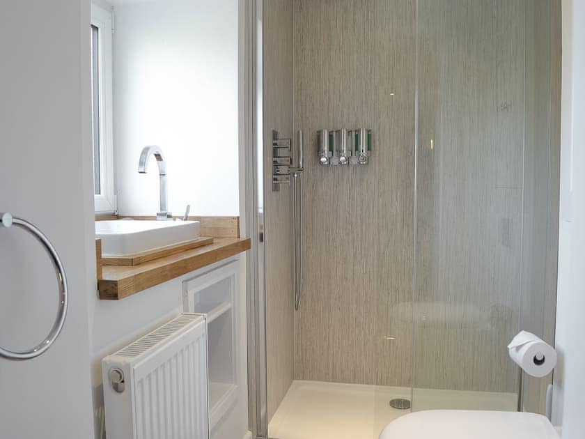 Shower room | Rosie’s Cottage, Near Lochwinnoch