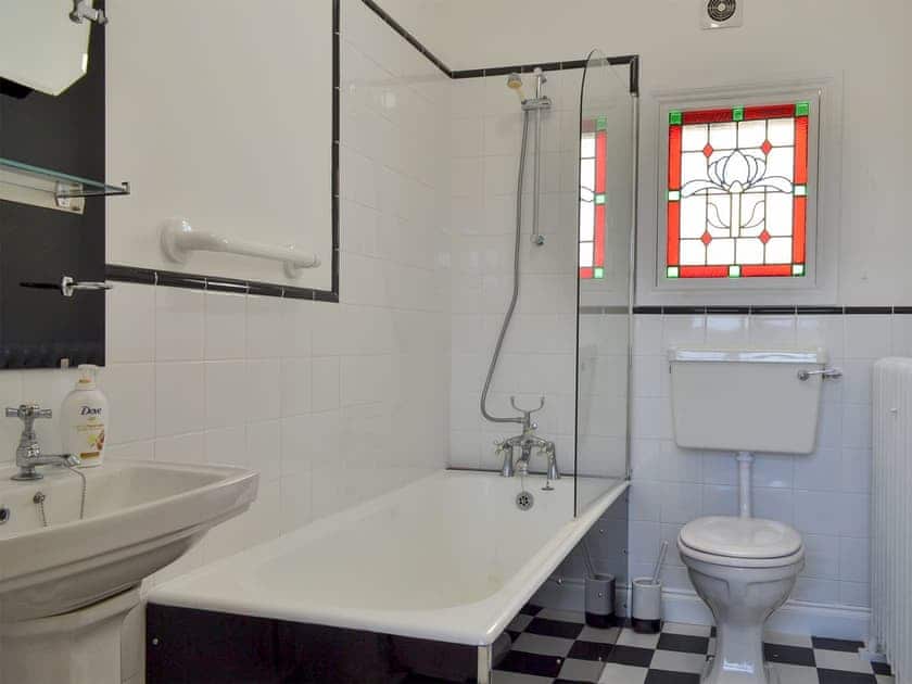 Bathroom | Peartree Cottage, Shildon, near Bishop Auckland