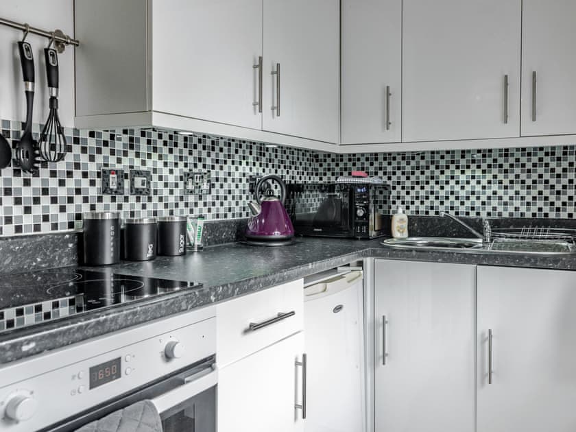 Kitchen | The Loft - White Lane Apartments, Plymouth