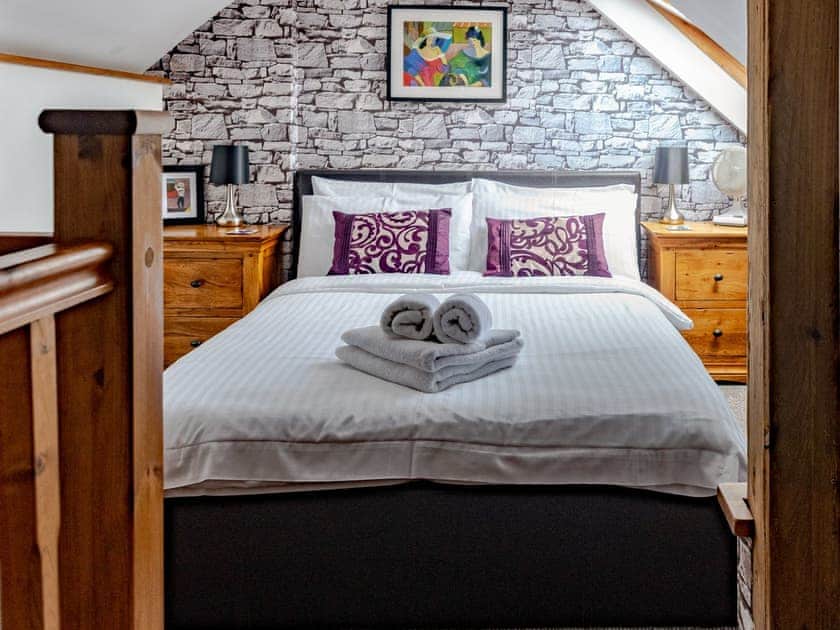 Double bedroom | The Loft - White Lane Apartments, Plymouth