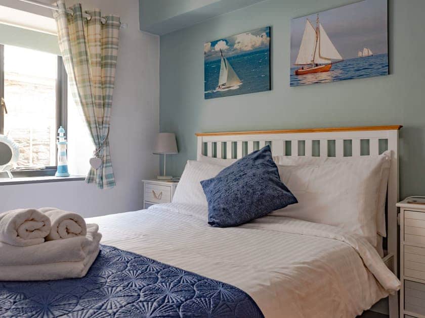 Double bedroom | The Beach Hut - White Lane Apartments, Plymouth