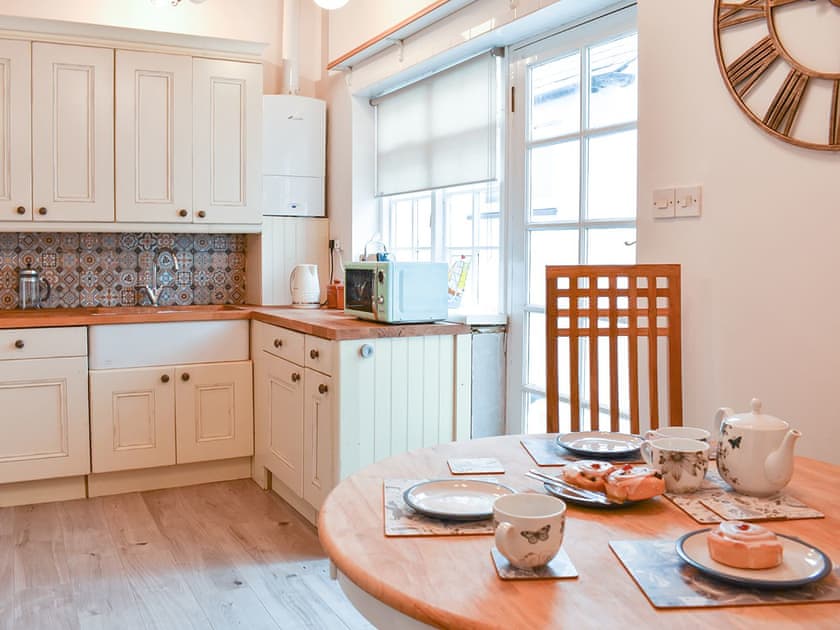 Light and airy kitchen/diner | The Cottage by the Sea - The Cottages by the Sea, Littlehampton, near Arundel