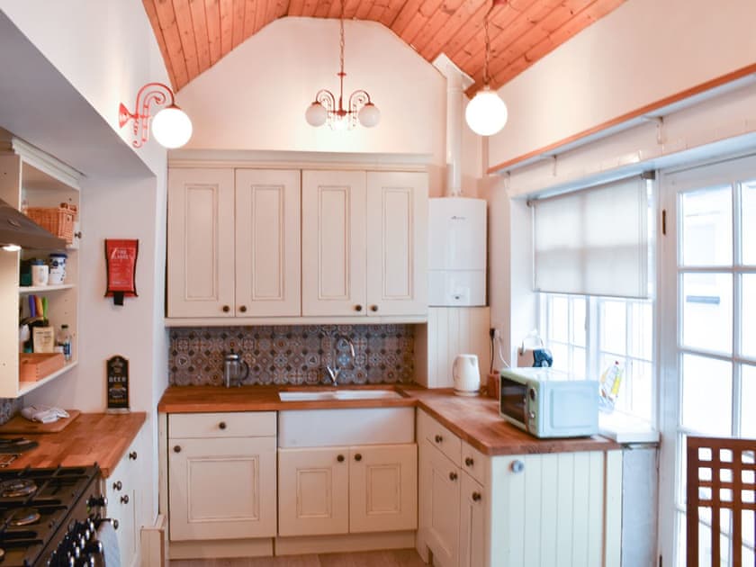 Well fitted and equipped kitchen | The Cottage by the Sea - The Cottages by the Sea, Littlehampton, near Arundel