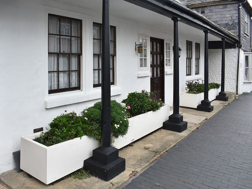Wonderful holiday cottage with covered verandah | The Cottage by the Sea - The Cottages by the Sea, Littlehampton, near Arundel