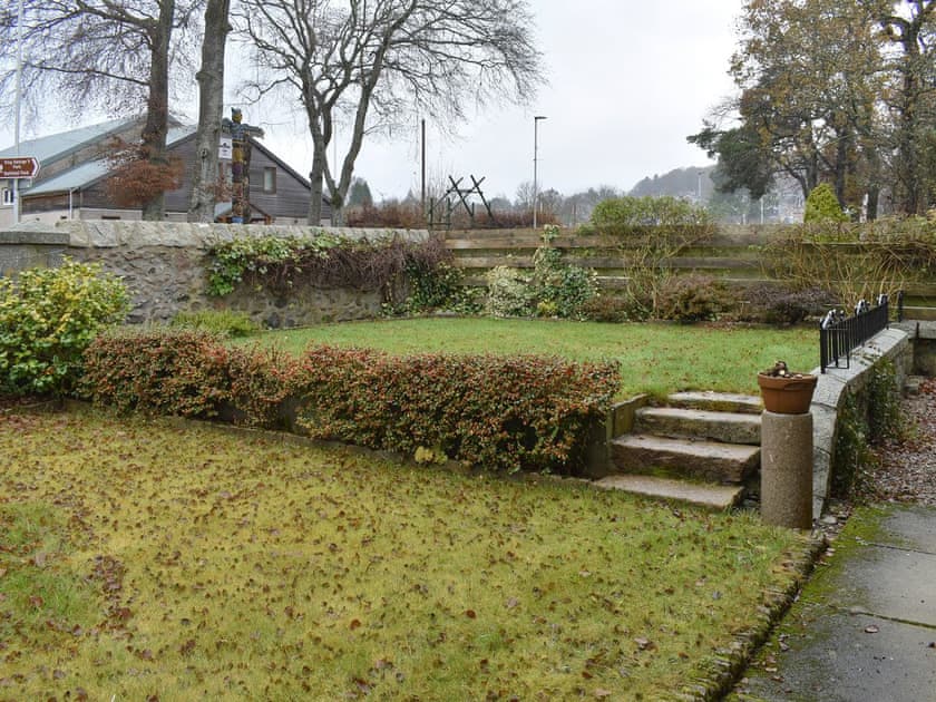 Lawned gardens | West Lodge, Banchory