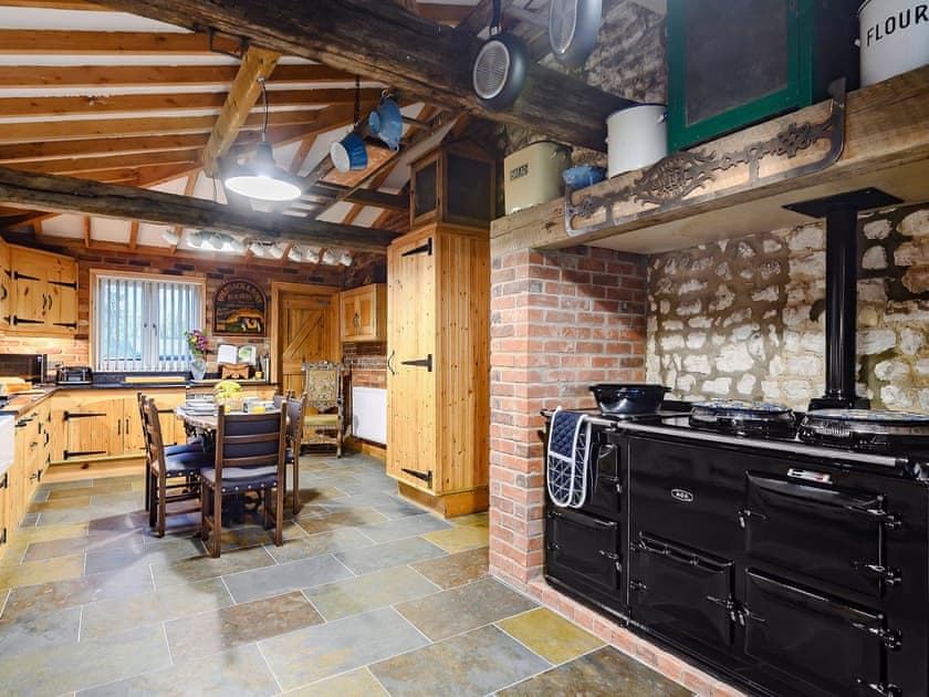 Spacious bespoke kitchen with Aga | Honey Pots, Foulden, near Swaffham