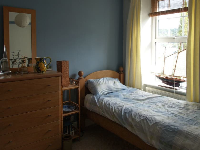 Good-sized single bedroom | Neuadd, Menai Bridge, near Bangor