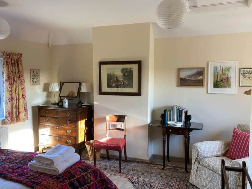 Cmfortable bedroom with kingsize bed | Orchard House, Hempstead, near Holt