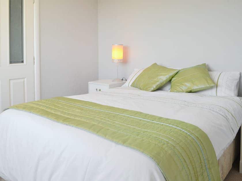 Comfy double bedroom | Wavecrest, Southerness, near Dumfries