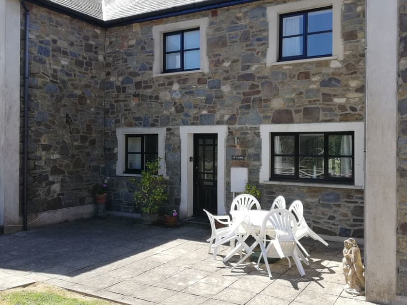 Exterior | Ty Canol - Penrhiw Pistyll Cottages, New Quay