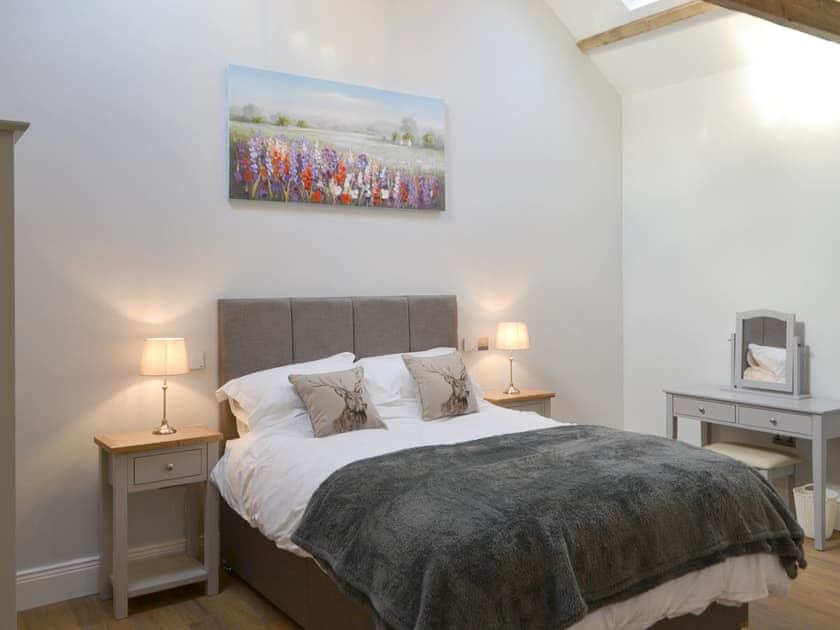 Peaceful en-suite master bedroom | The Hemmel - Knoppingsholme Cottages, Tarset, near Bellingham