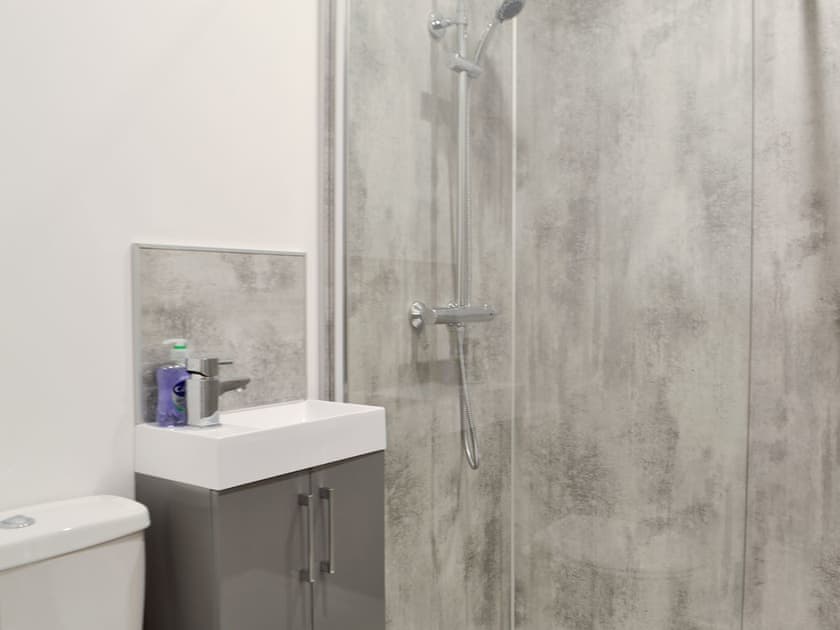 En-suite shower room | Pistyll Gwyn, Llanwrthwl, near Rhayader