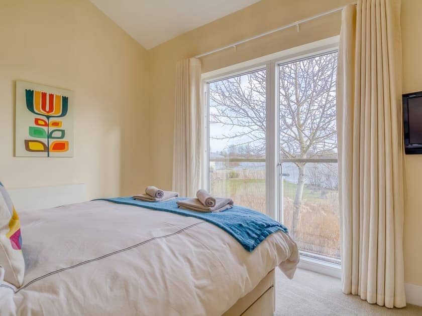 Double bedroom | Otters View, Somerford Keynes, near Cirencester