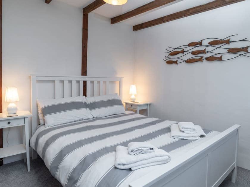 Relaxing double bedroom | Dairy Cottage, Fowey