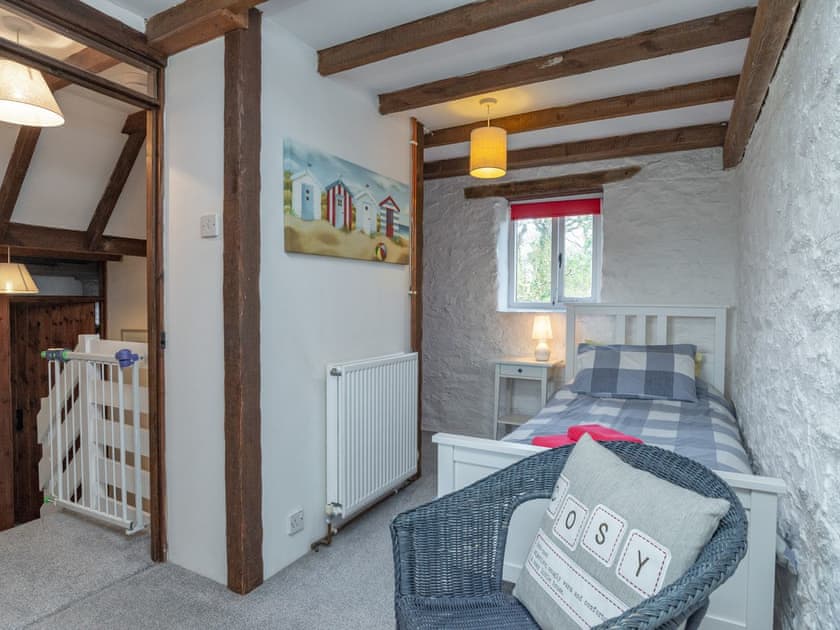 Cosy single bedroom | Dairy Cottage, Fowey