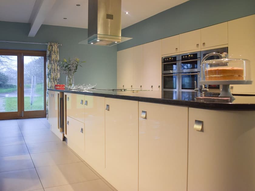 Higher Poulston Wisteria House in Harbertonford, near Totnes, Devon