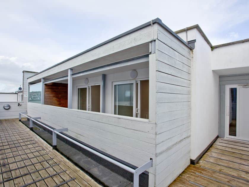 Roof top decked area | Apartment 25, Newquay