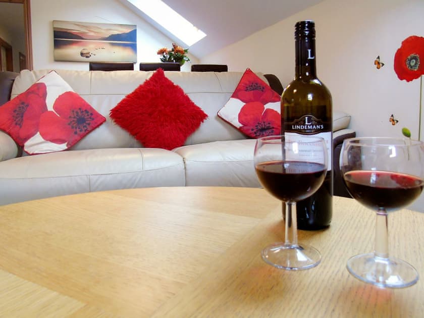 Attractive living area | Ysgubor Uchaf - Bwlchgwyn Equestrian Holidays, Arthog, near Fairbourne