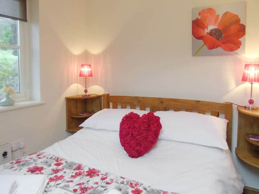 Second double bedroom | Ysgubor Uchaf - Bwlchgwyn Equestrian Holidays, Arthog, near Fairbourne