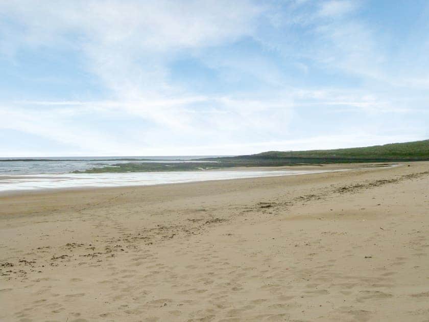 Nearby beach | Driftwood Cottage, Newton-by-the-Sea, near Alnwick