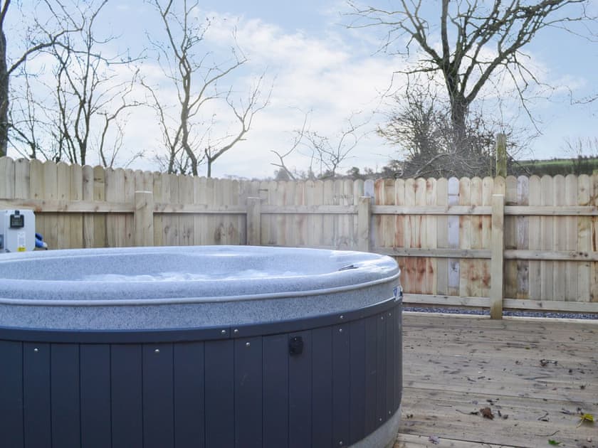 Hot tub | Robin’s Lodge - Wallace Lane Farm Cottages, Brocklebank, near Caldbeck and Uldale