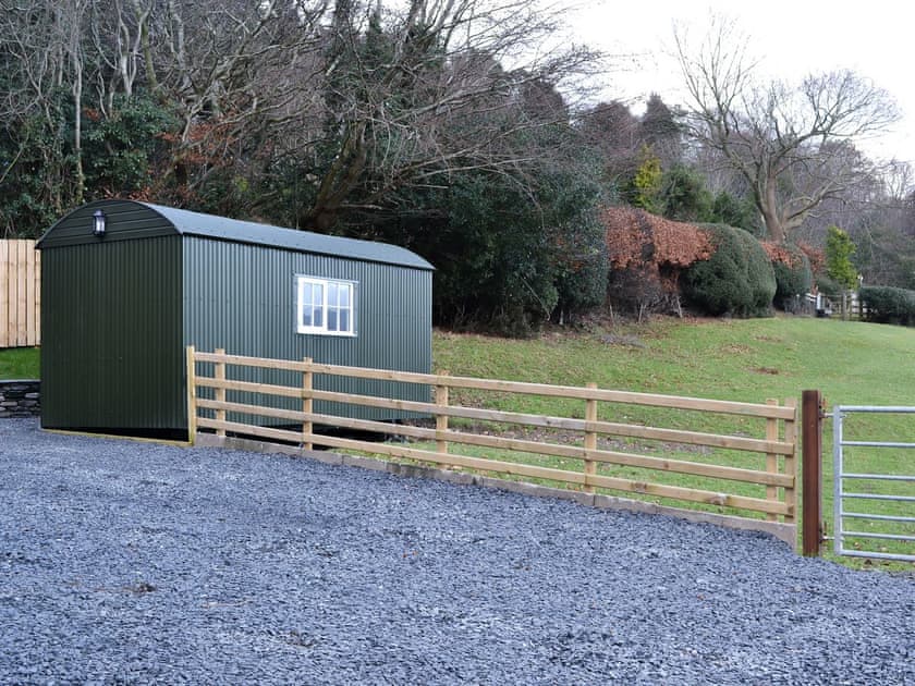 Traditional shepherds’ hut | Derwent - Lake View Shepherds Huts, Millbeck, near Keswick