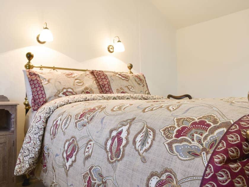 Relaxing double bedroom | Millys Nook, St Austell